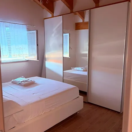 Silvi House Apartmán *